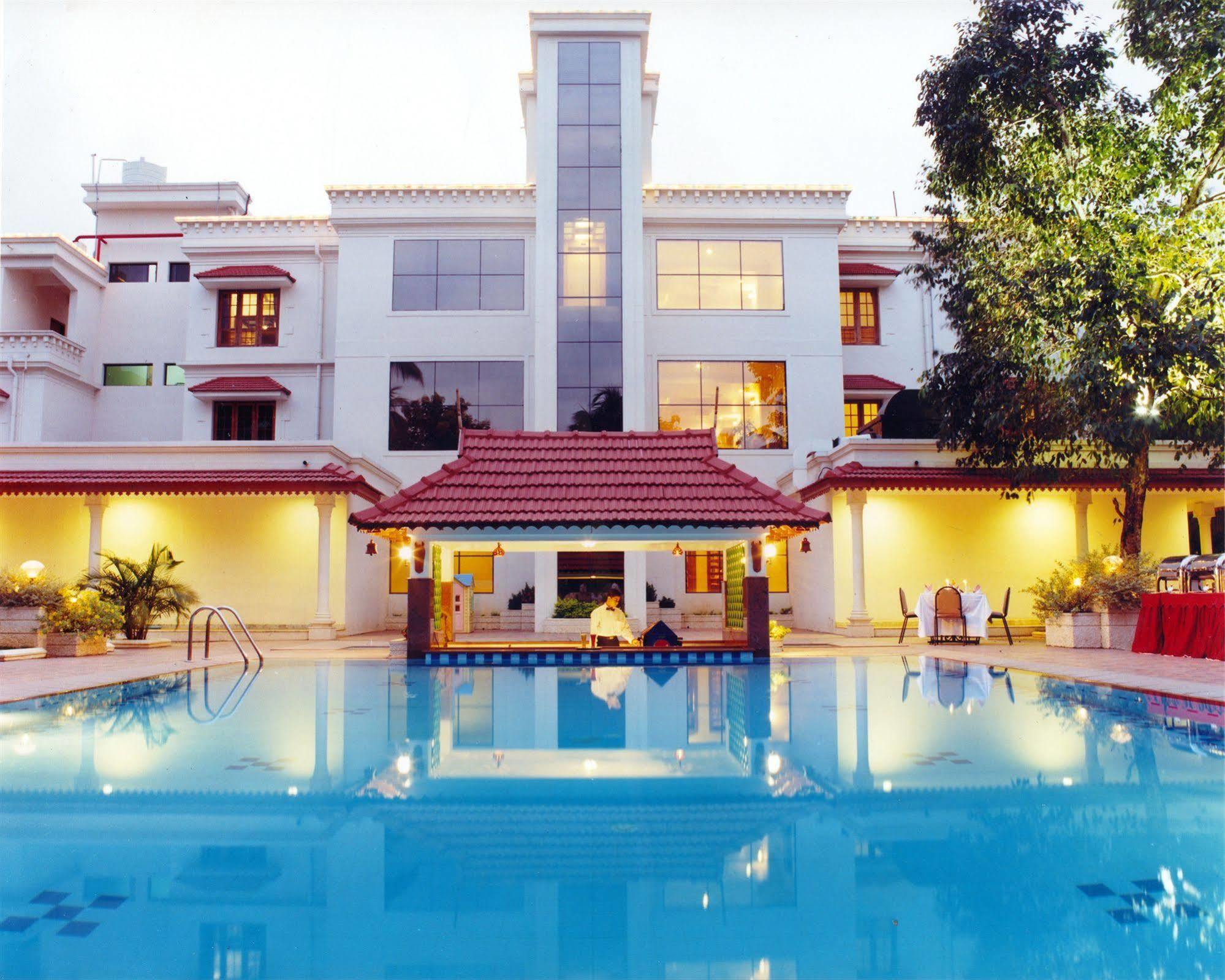Quality Airport Hotels Nedumbassery Zewnętrze zdjęcie
