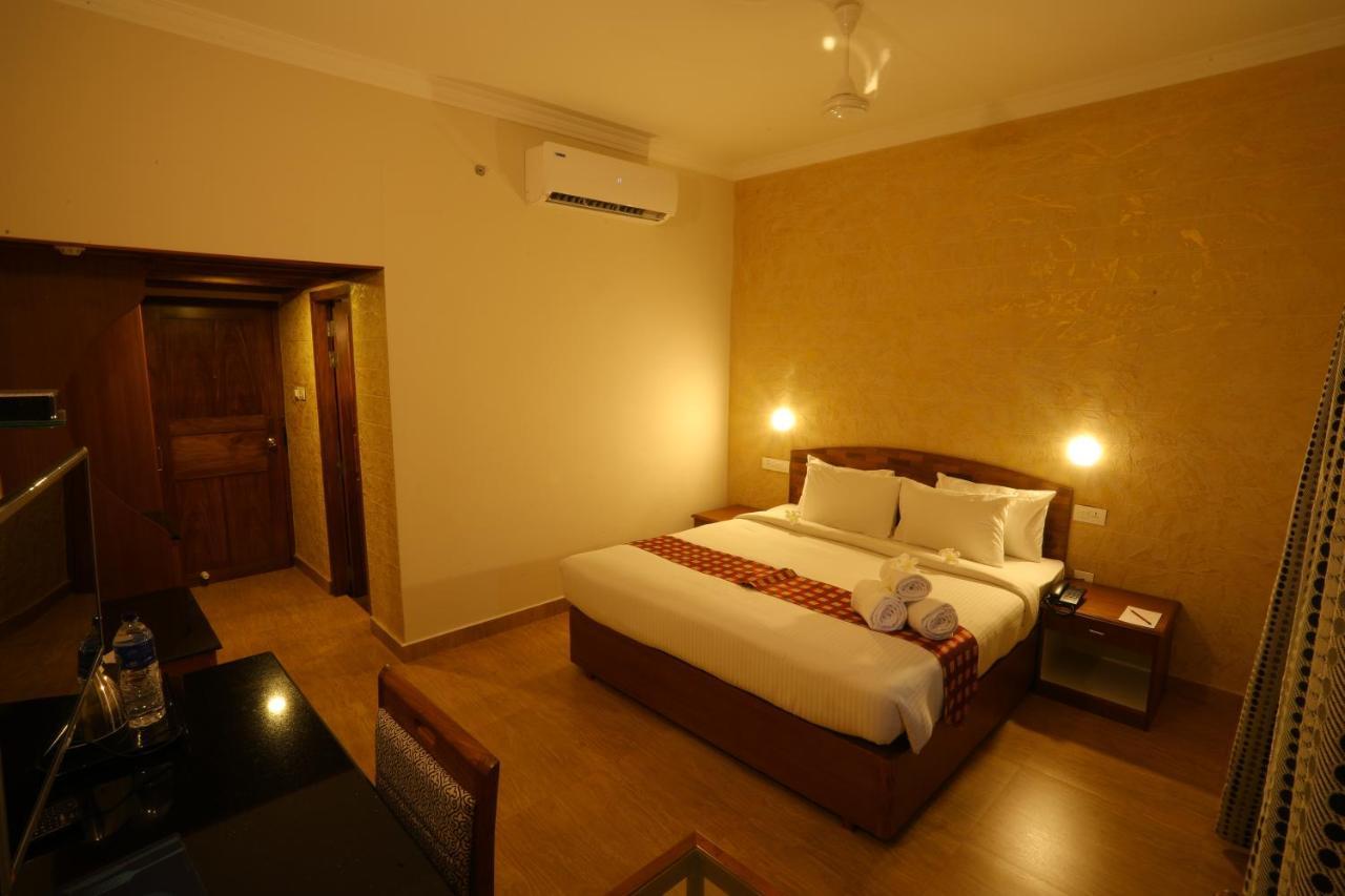 Quality Airport Hotels Nedumbassery Zewnętrze zdjęcie